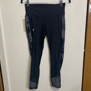 Under Armour Ankle Print Legging size medium  black gray NWT
